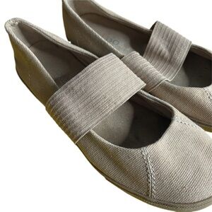 Aldo Canvas Flat 9